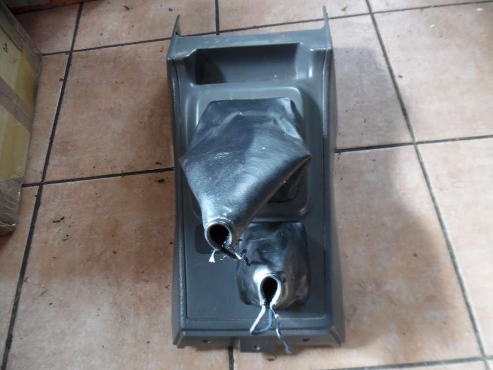 Kia Sportage I Verkleidung Mittelkonsole K01364311