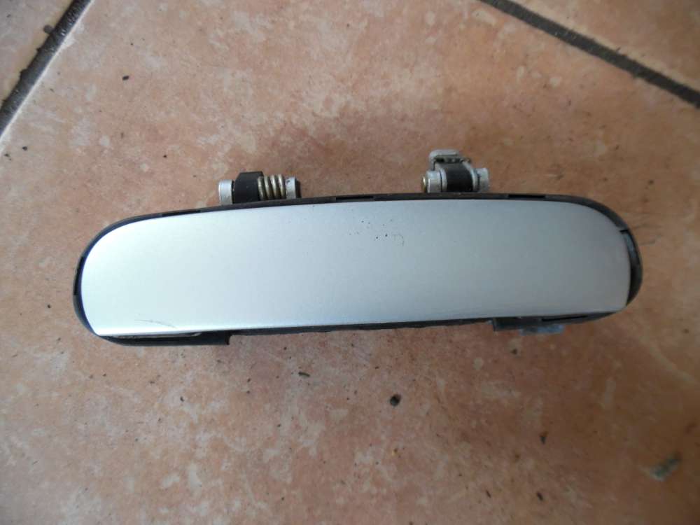 AUDI A3 8L Türgriff Türaussengriff Hinten Links 4B1837885 silber Farbcode : LY7W