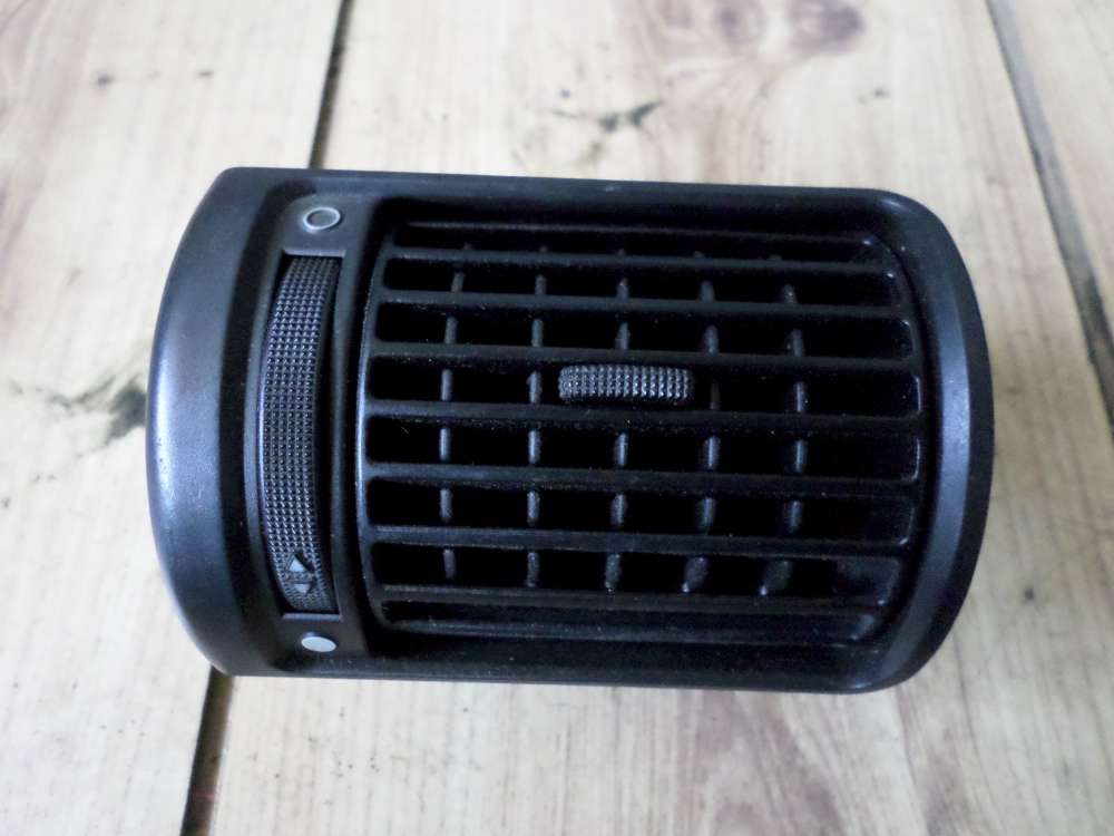 Audi A4 Lüftungsgitter Lüftungsdüse vorne links 8D1820901