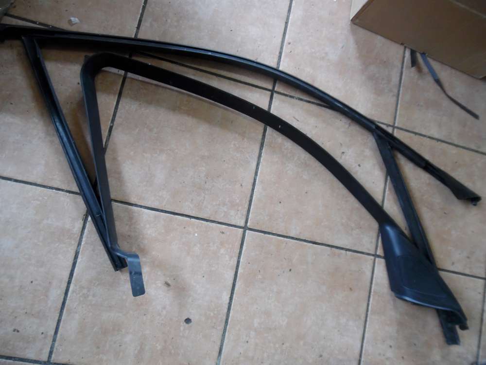BMW 1er E87 Abdeckung Fensterrahmen mit Fensterführung Vorne Links 7121145 4367291