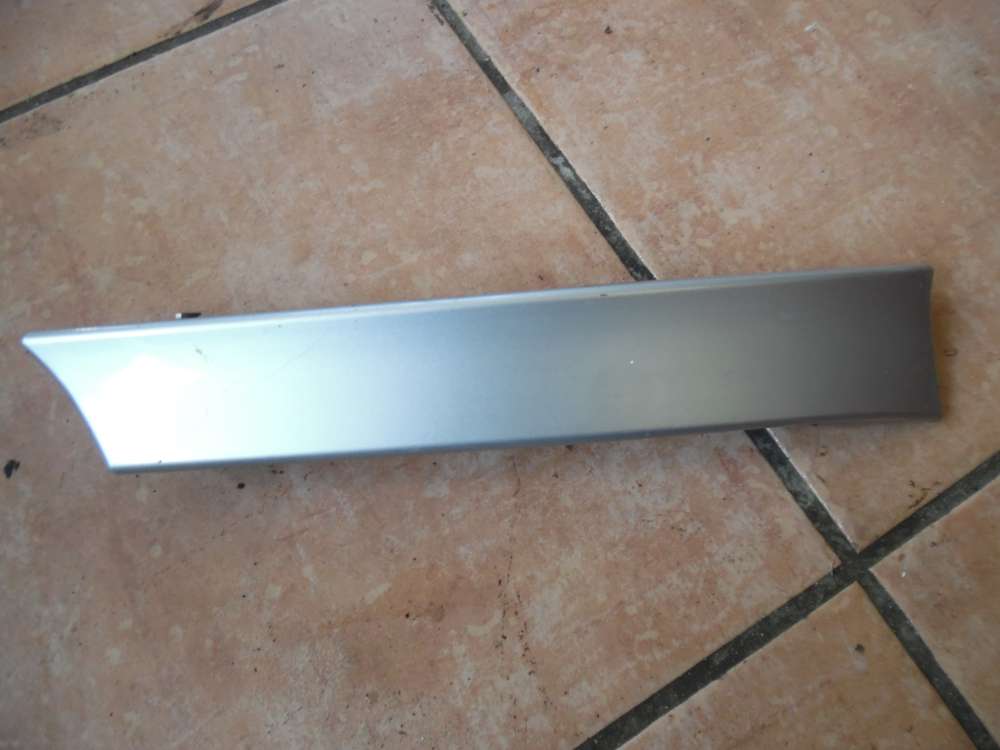 Nissan Almera II N16 Leiste Rücklicht Links 78127BM4XX