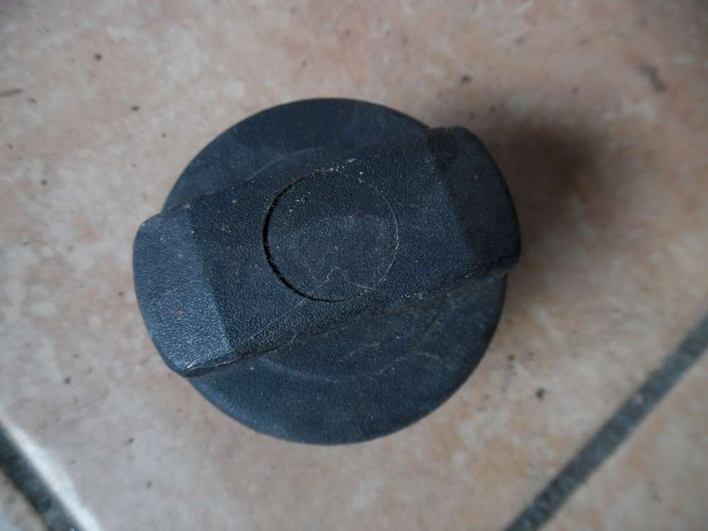 Audi A4 Tankdeckel Deckel Tankverschlu? 191201553