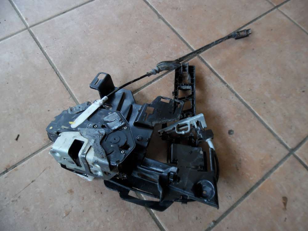 Ford Fiesta VI Türschloss Vorne Rechts 8A6A-A21812