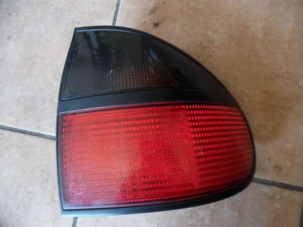 Renault Laguna B56 Rückleuchte Rücklicht Rechts 7700820051