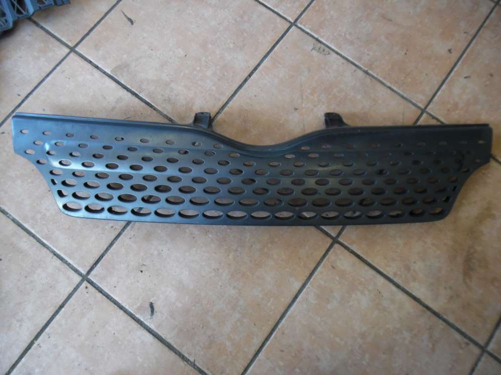 Toyota Yaris Verso Kühlergrill Vorne 53111-52050
