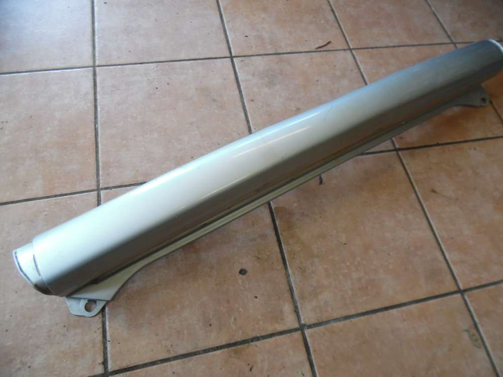 Toyota Yaris Verso P2 Stoßstange mitte Hinten 52159-52050 silbergrau metallic 1D2