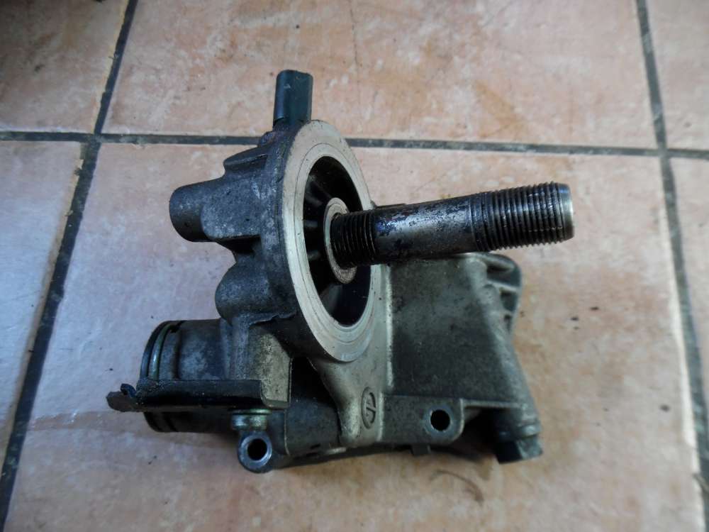Audi A3 8L 1.6L Ölfilterträger 06A115417