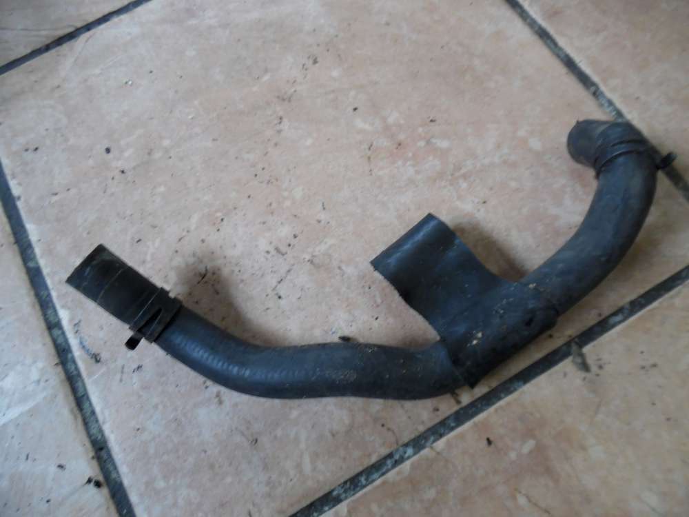 Skoda Octavia 1U 1,6L K?hlschlauch