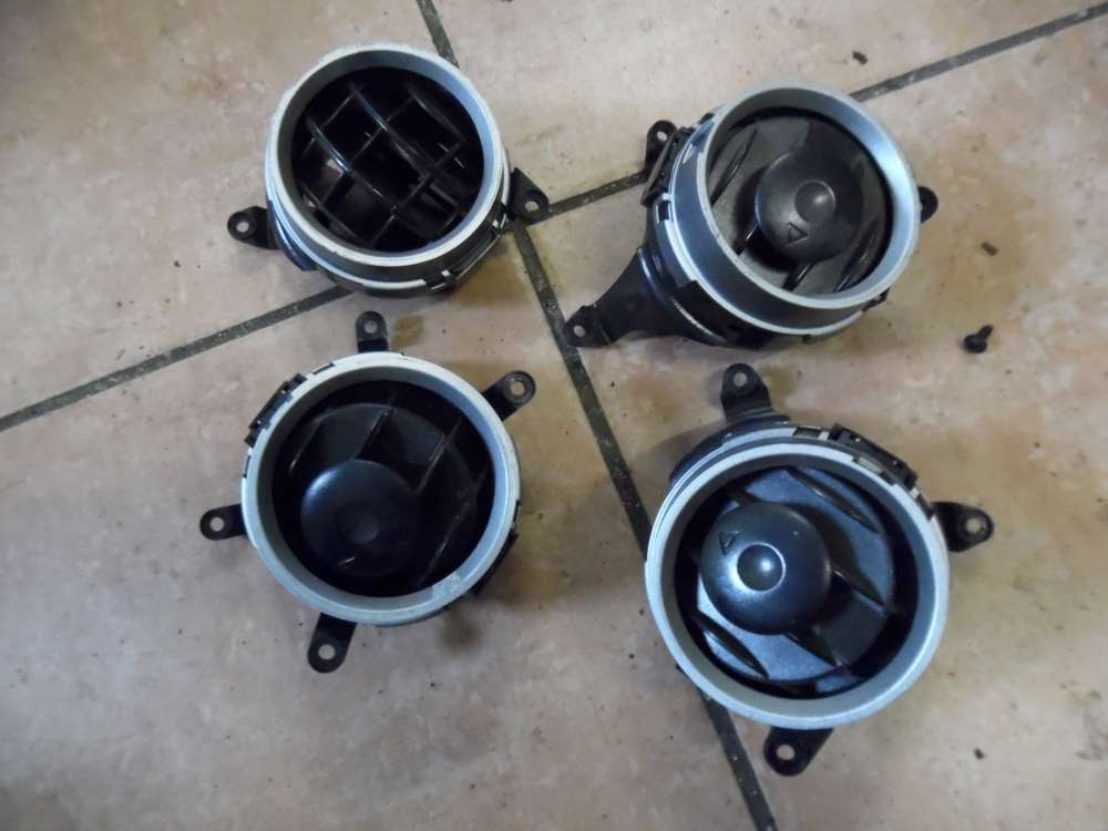 Ford Fiesta V Luftdüse Lüftungsdüse Vorne