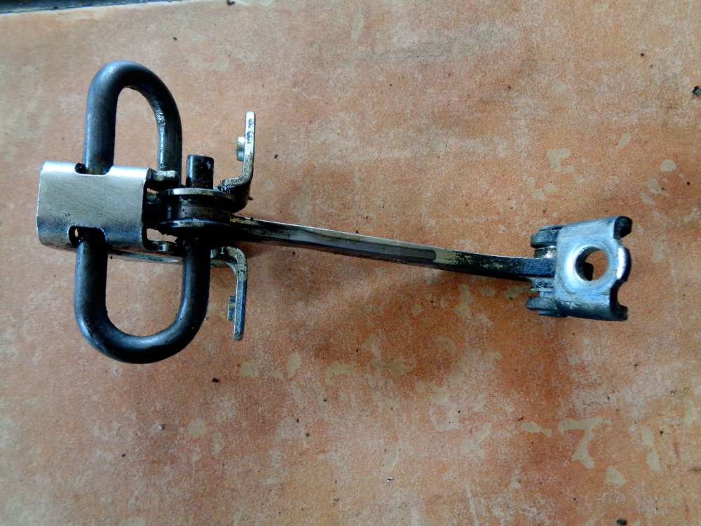 Opel Corsa C Bj:02 Türfangband Türstopper Türbremse Vorne Links 24413388