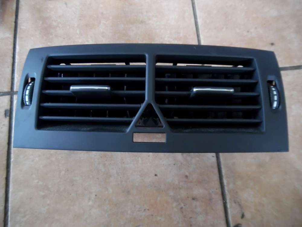 Mercedes B-Klasse W245 Lüftungsgitter Luftdüse mitte 1698301254