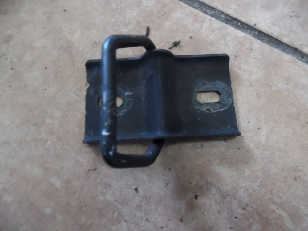 Mercedes B-Klasse W245 Motorhaube Fanghaken Verschluss A1698800160