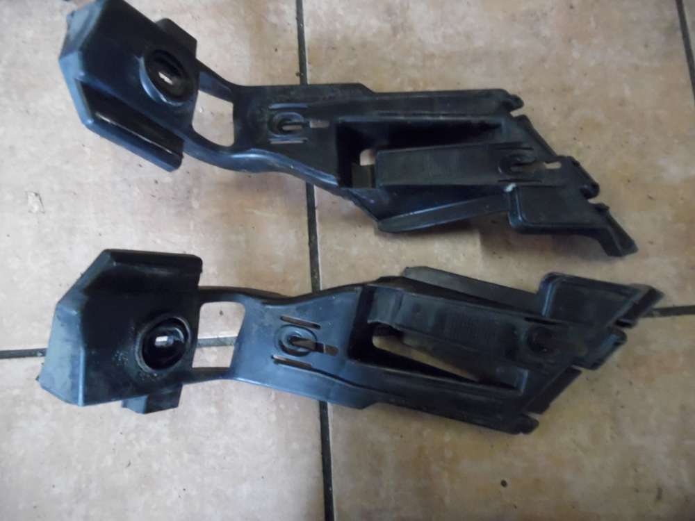 VW Golf V 1K Halter Stoßstange Hinten 1K6807393/ 1K6807394