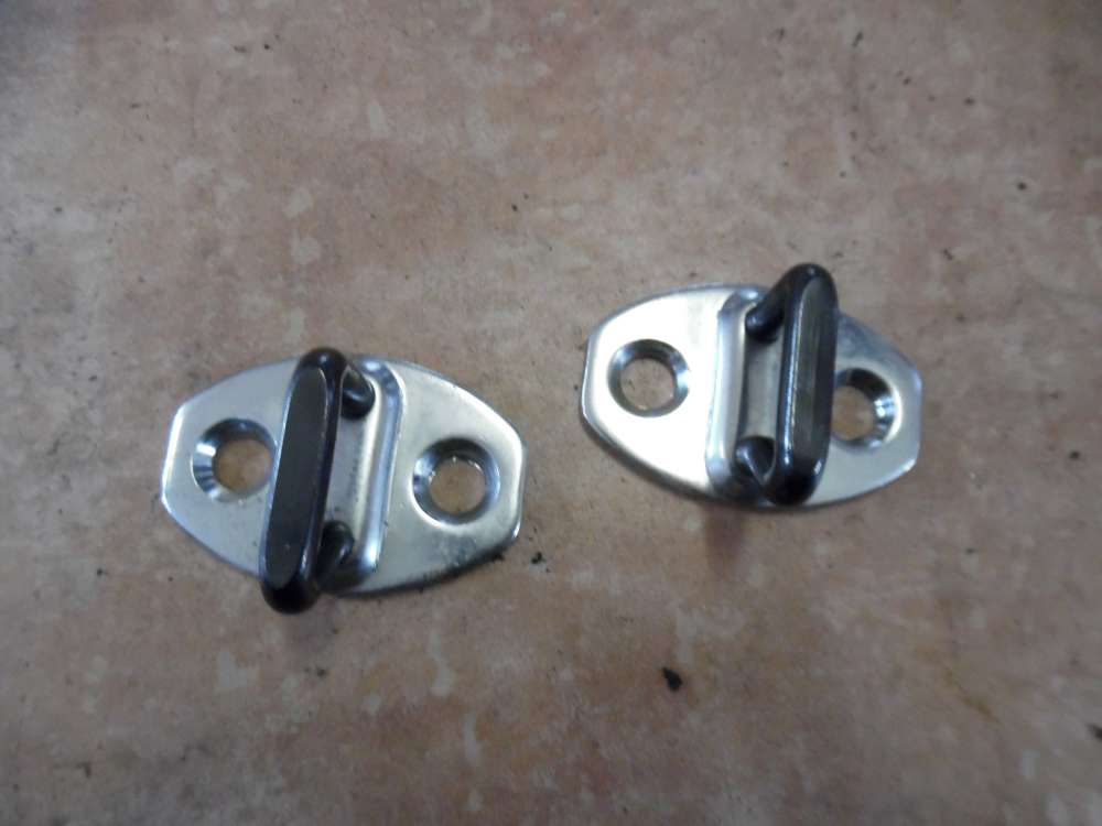 VW Golf V 1K Türschliesskeil Schliesskeil 1K0837033