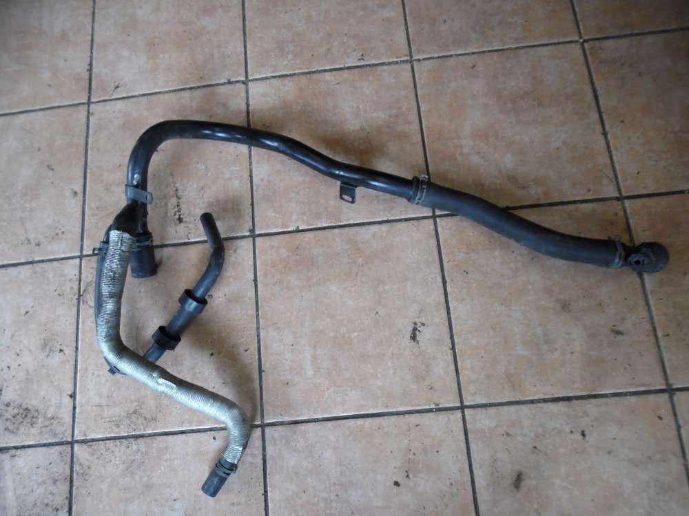 Seat Ibiza 6L Kühlmittelflansch Kühlwasserschlauch 6Q0122291