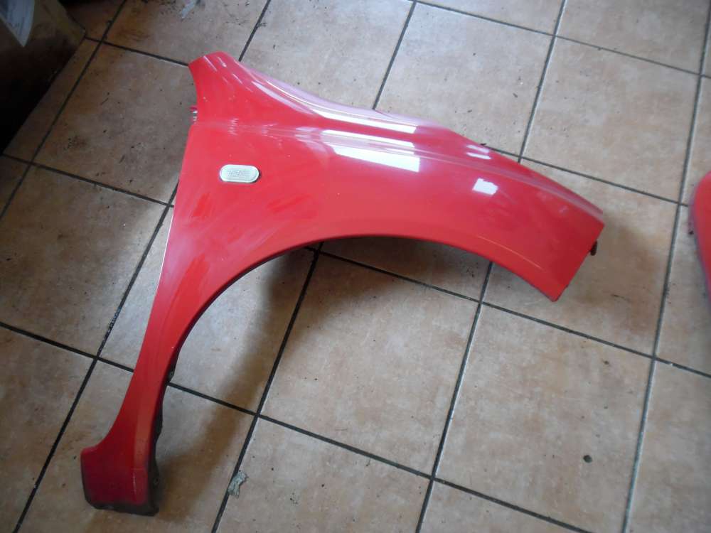 Nissan Micra K12 3-Türer Kotflügel Rechts Rot