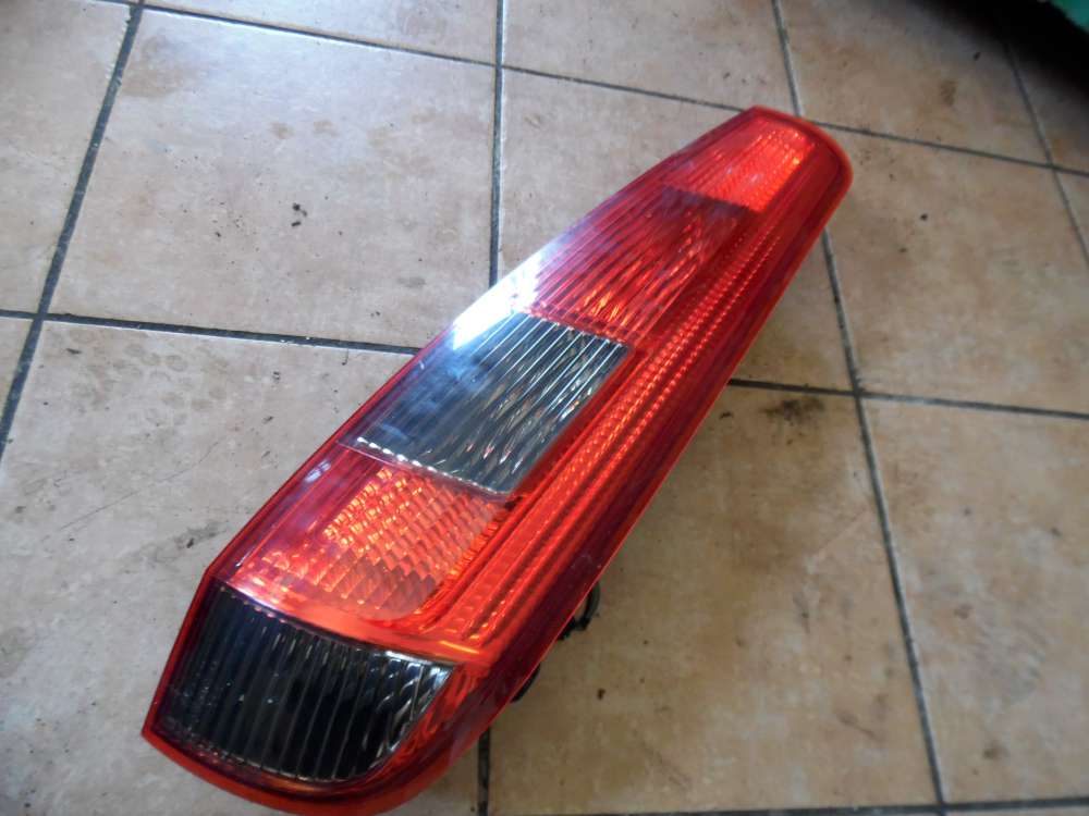 Ford Fiesta V Heckleuchte Rücklicht Rechts 2S5113A602
