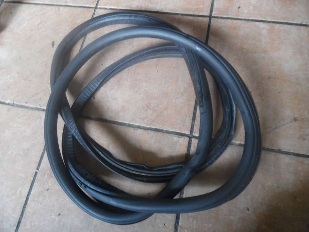 Skoda Octavia 1Z Türdichtung Gummi Hinten Links 1Z5867367