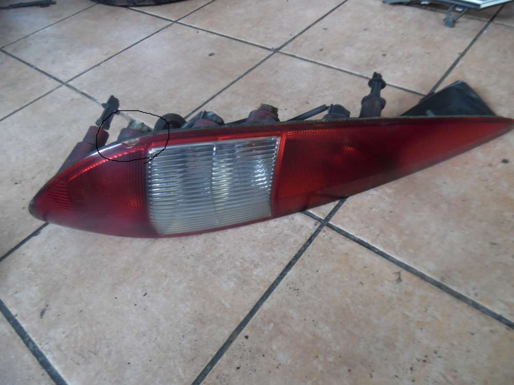 Ford Mondeo III Heckleuchte Rückleuchte Links