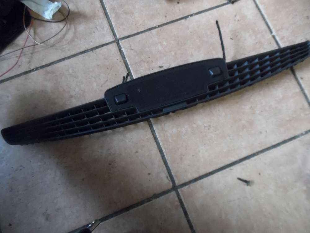 Audi A3 8P Frischluftdüse Armaturenbrett Luftdüse oben 8P0819635