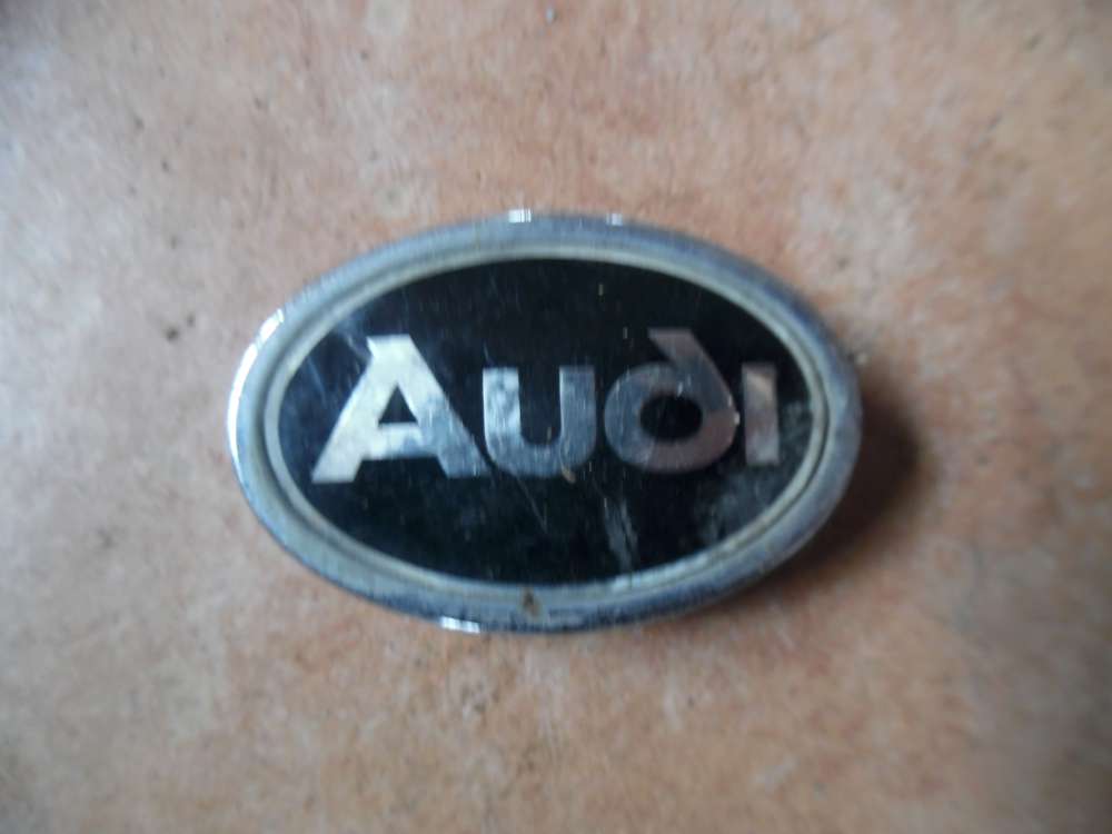 Audi A4 B5 8D Kotflügel Logo Seitenemblem 8D0853621