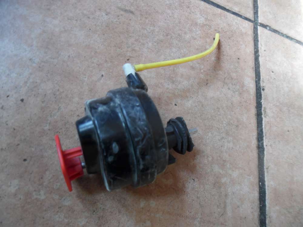 Mercedes W202 Pneumatik Tankdeckel Öffner 2028050114