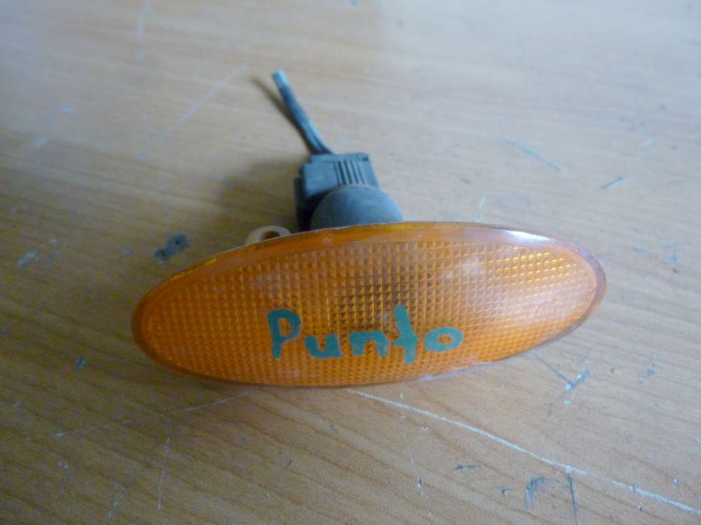 Fiat Punto 176 Blinker Kotflügel 0210003