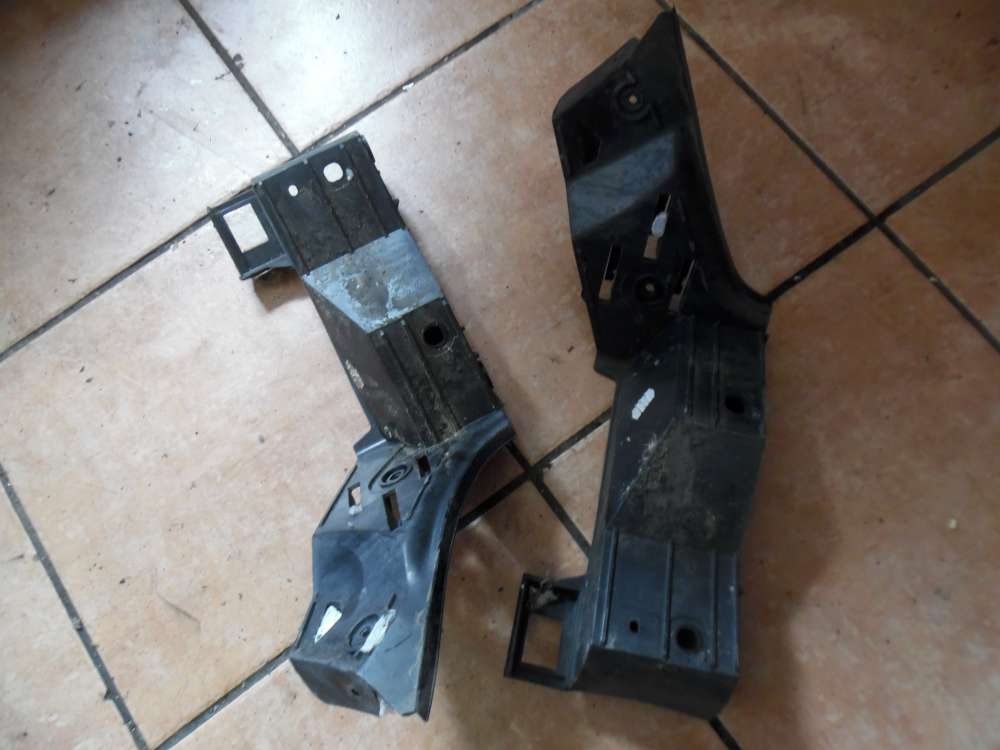 VW Polo 9N Stoßstangenhalter Hinten 6Q6807375 / 6Q6807376