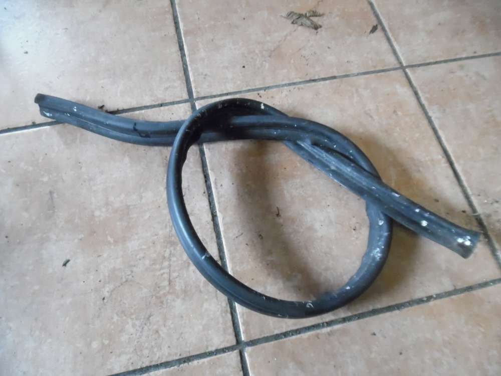 VW Polo 9N Motorhaubendichtung Dichtung