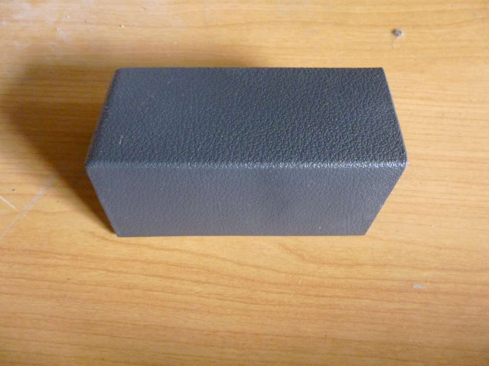 VW Touran Abdeckung Sitzkonsole Sitz Rechts 1T0881458C