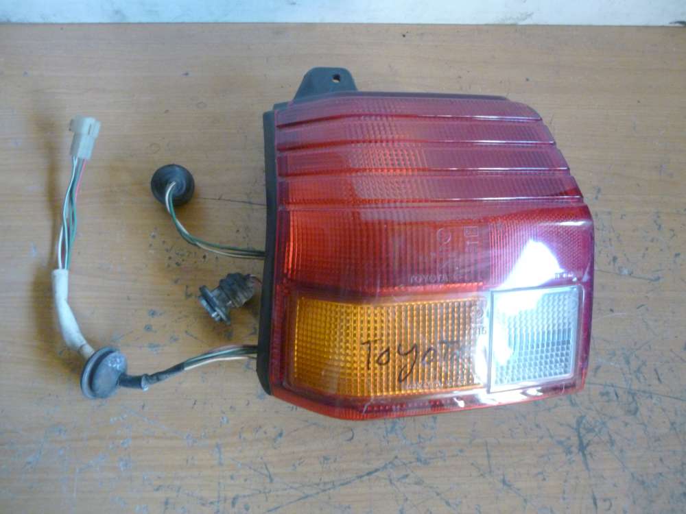 Toyota Starlet Rücklicht Heckleuchte Rückleuchte links 7R017463