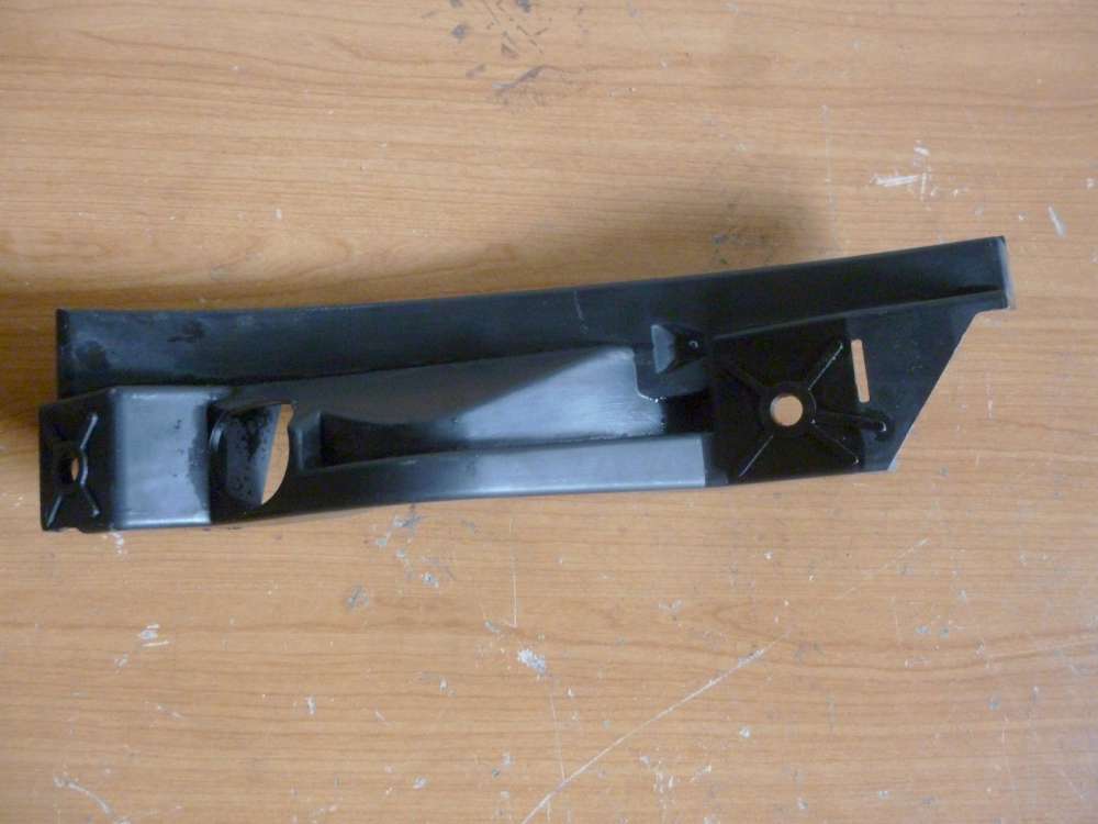 VW Touran Bj 2004 Stoßstangehalter Halter vorne links Führungsschiene 1T0807889A