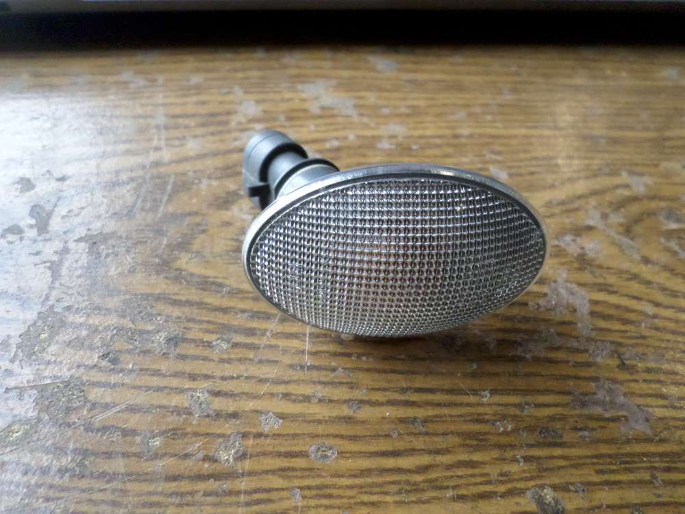 Opel Corsa C Seitenblinker Kotflügelblinker 90386318 24413624