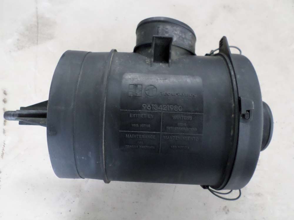 Peugeot 106 1,0L Luftfilterkasten 9613421980