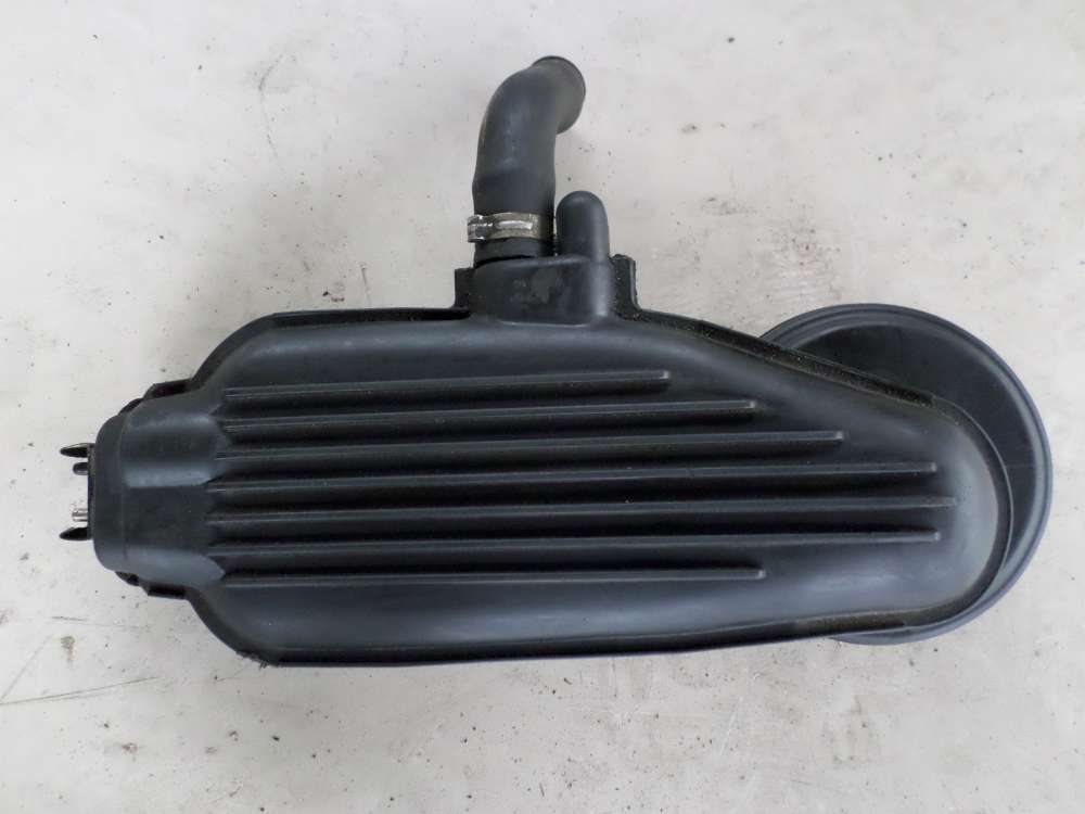 Peugeot 106 Bj.1998 Luftansaugschlauch  33kw 9603639980