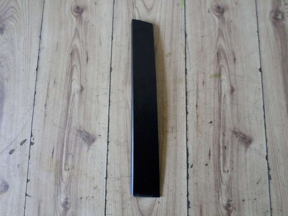 VW Touran BJ 2004 Original Tür Fenster Rahmen Abdeckung Links schwarz 1T0853377