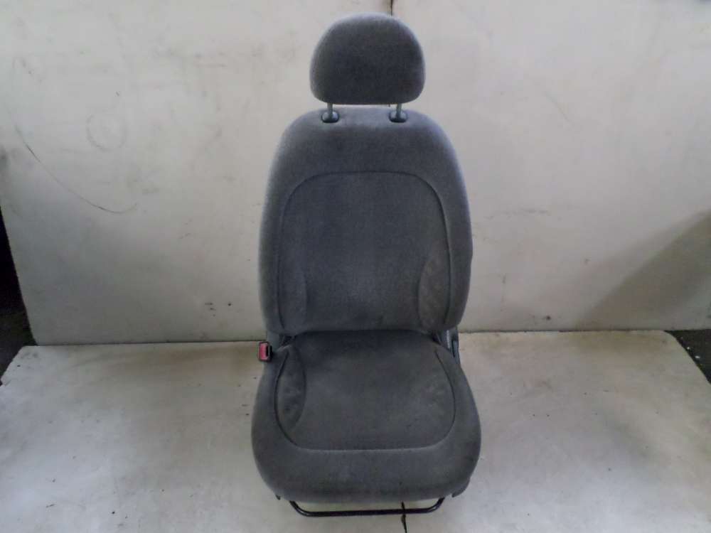 Sitz Vorne Links fahrersitz Original Toyota Yaris Verso Bj:2001 -4/5-T?r