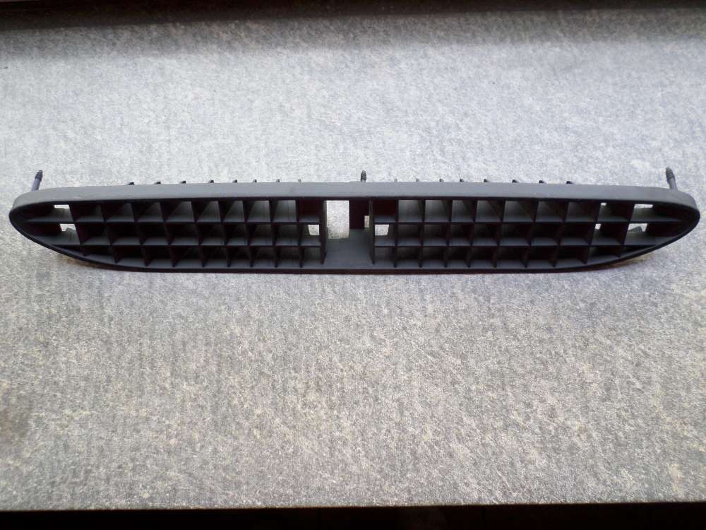 Audi A4 8D Armaturenbrett Luftdüse mitte 8D0819635A