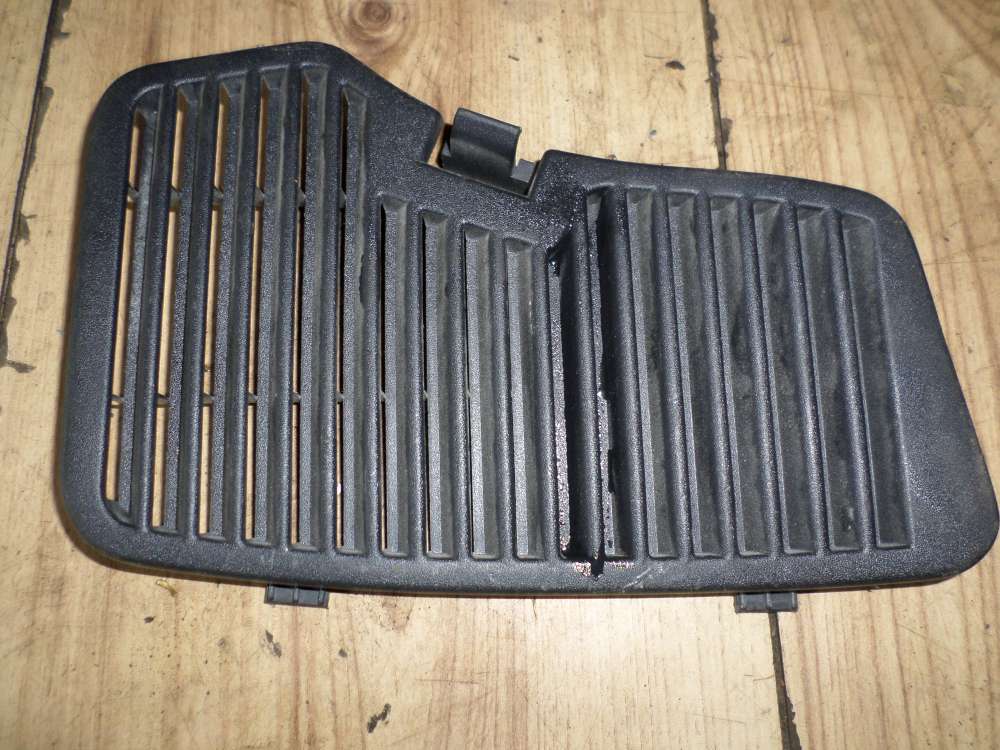 Opel Astra G Bj:99 R?cklichtabdeckung blende Hinten Links 90562505