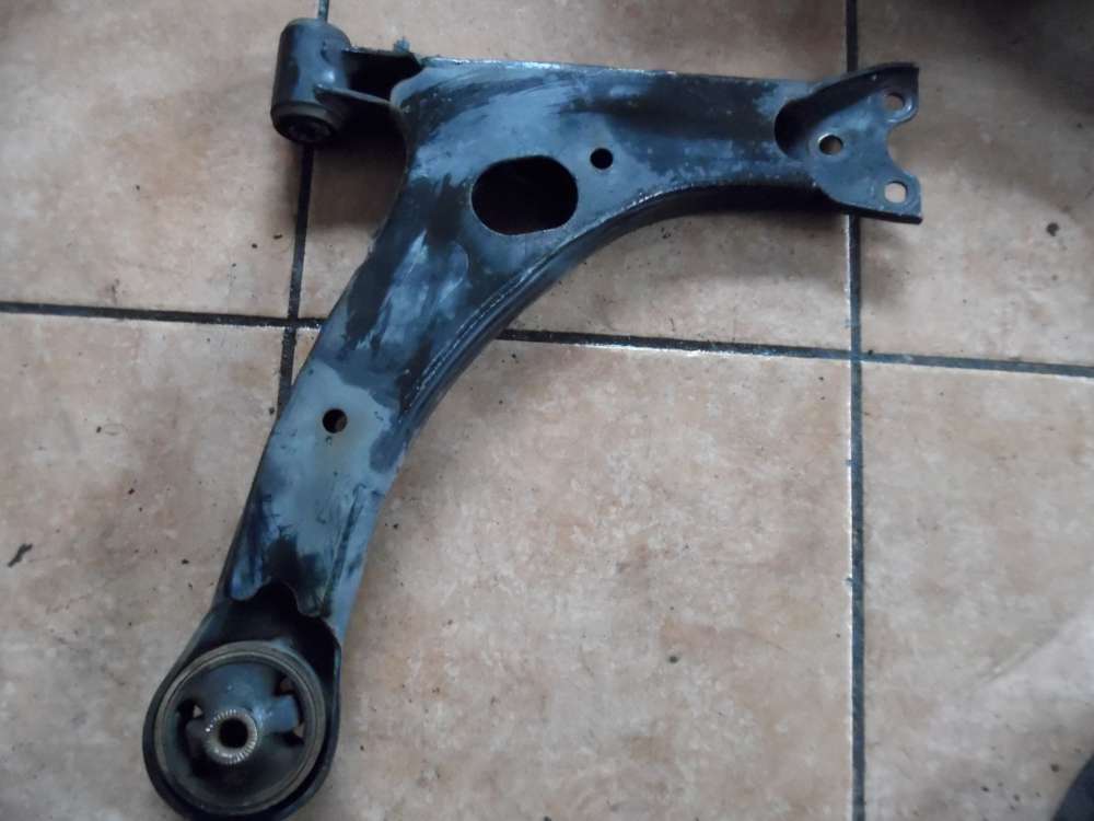 Toyota Corolla Verso 2,2d Querlenker Vorne Links