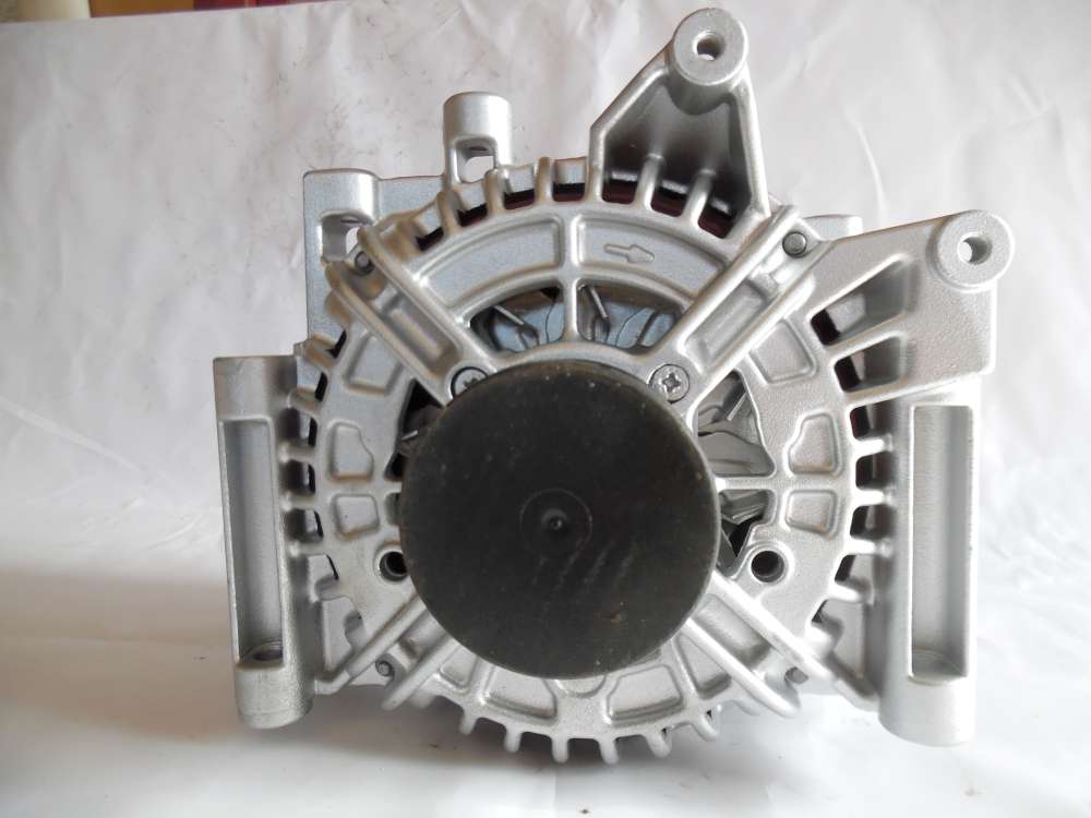 Lichtmaschine Generator 200A Mercedes 0124625019 A0121549802