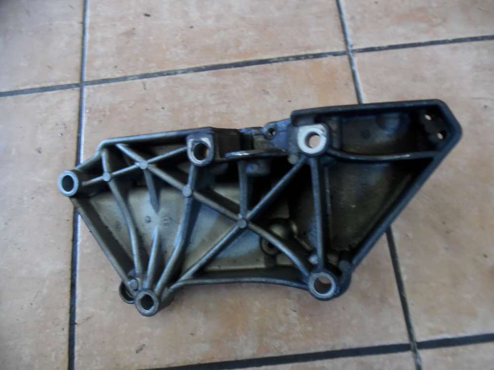 Renault Laguna II Halter Lichtmaschine 8200100148