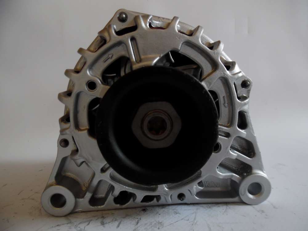 Lichtmaschine Generator 70A Peugeot, Citroen 9642879980 Valeo 2542484A