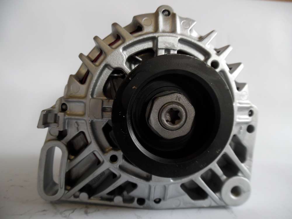 Lichtmaschine Generator 95A Renault, Dacia 7700437090 Valeo 1542422A
