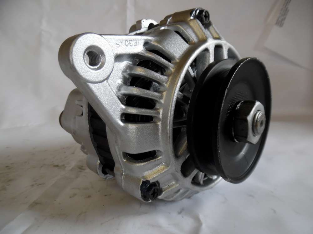 Lichtmaschine Generator f?r KIA Pride Kombi 1,3 50A KK13718300 / 8EL 737 390-001
