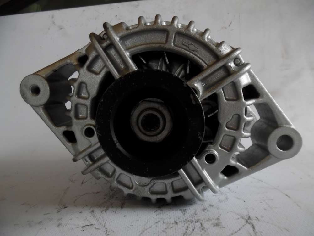 Lichtmaschine Generator 120A Opel 13147093 Bosch 0124425009