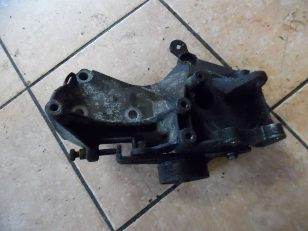 Renault Kangoo KC Lichtmaschinehalter Halter 7700273712