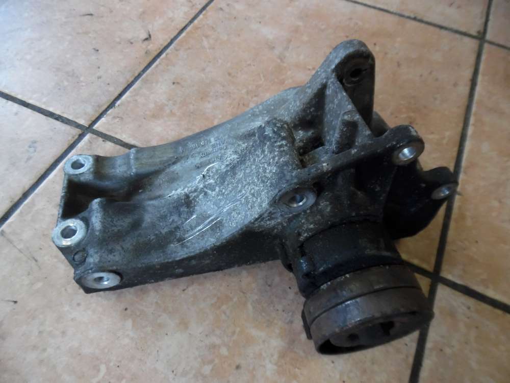 VW Golf III, Polo 6N Lichtmaschinenhalter Halter 030145169