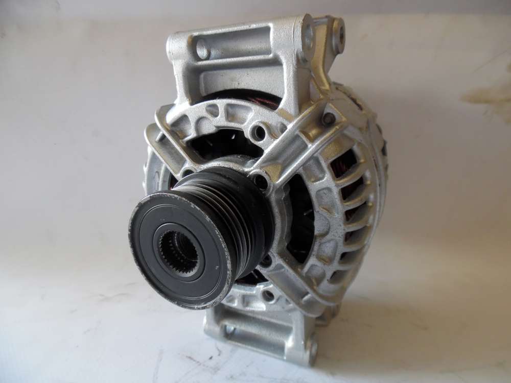 Lichtmaschine Generator 120A Mercedes-Benz 024425077 A0141542702