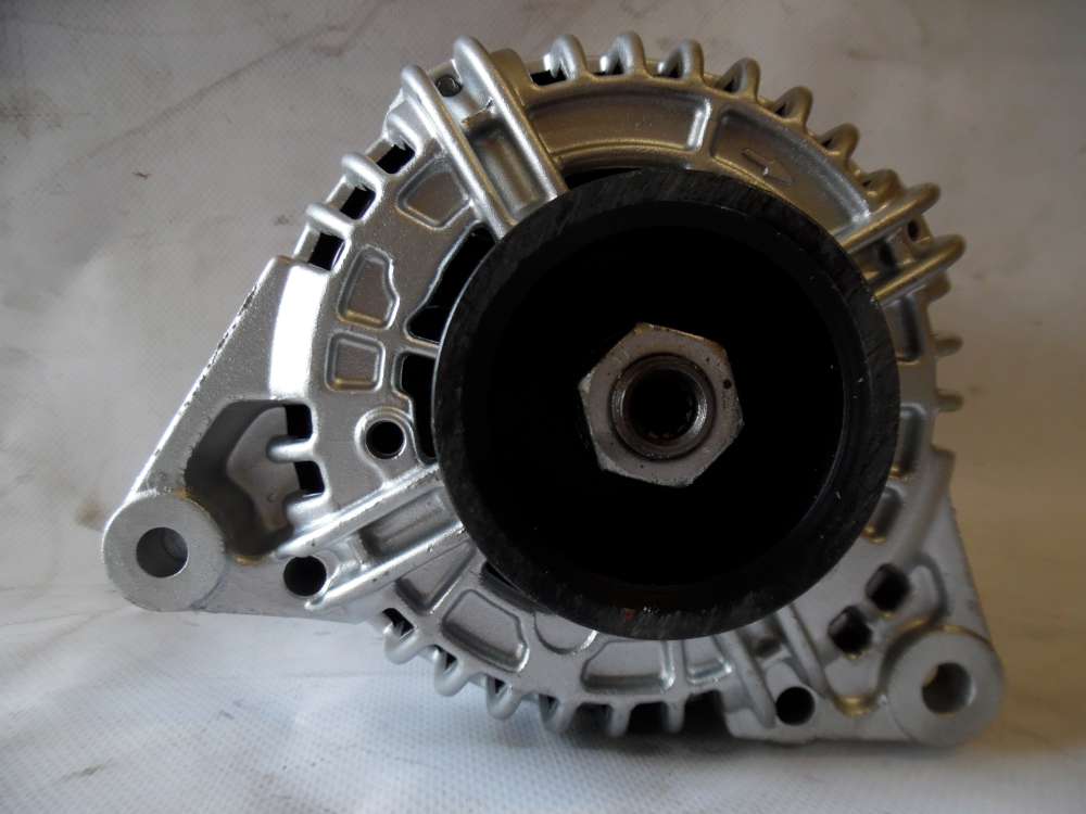 Lichtmaschine Generator 150A VW, Audi A4, A6 078903016S Bosch 0124615007